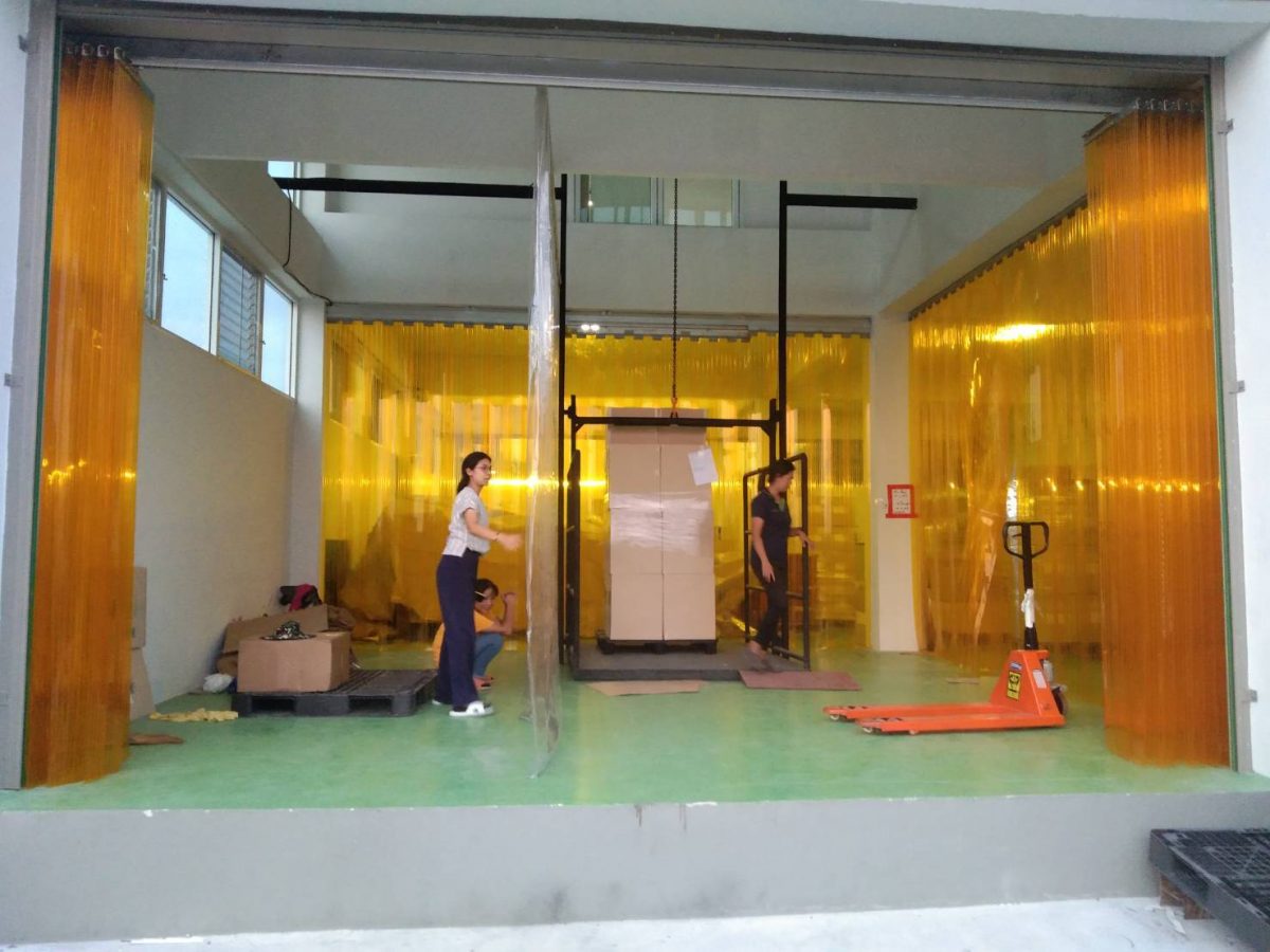งานติดตั้งม่านกั้นห้องรางรูด - Image 2
