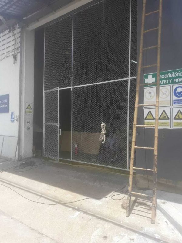 เปลี่ยนประตูบานทึบโรงงาน เป็นประตูแบบโปร่ง - Image 3