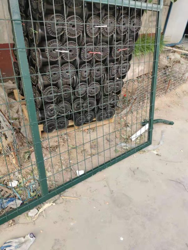รั้วทาสี - Image 6